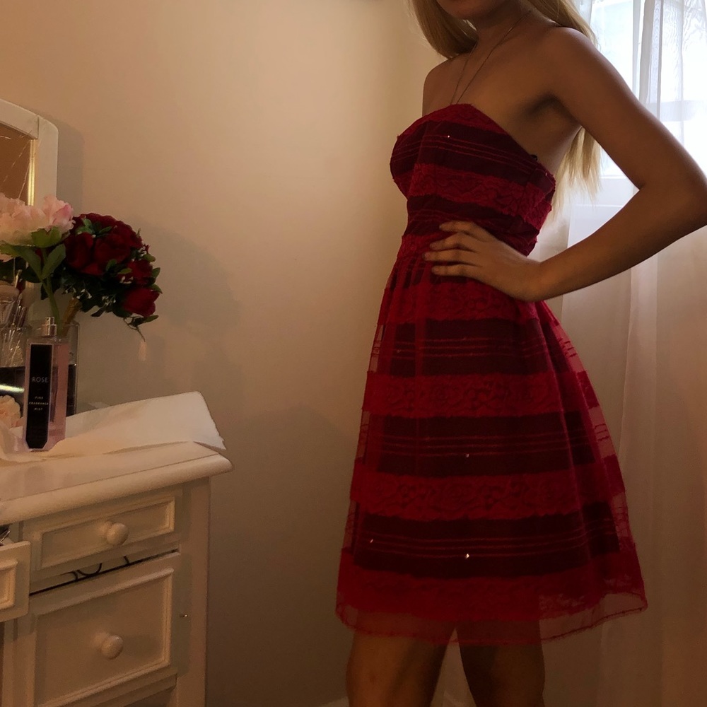 💙 [BOGO 1/2 off]💙 Red lace homecoming dress